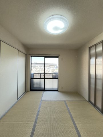 レインボーハイツB棟の和室