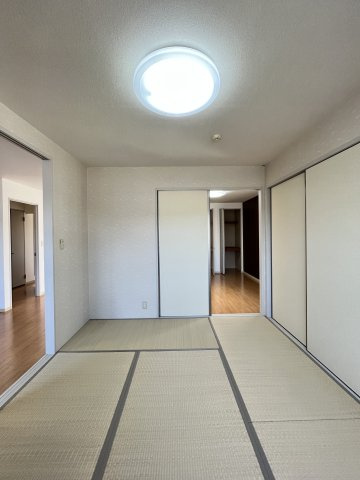 レインボーハイツB棟の和室