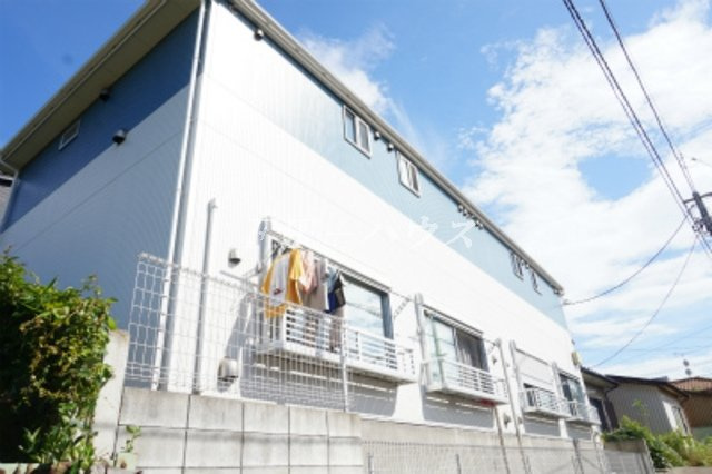 千葉市花見川区幕張町３丁目のアパートの外観