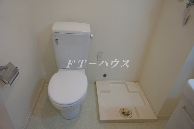 千葉市花見川区幕張町３丁目のアパートのトイレ