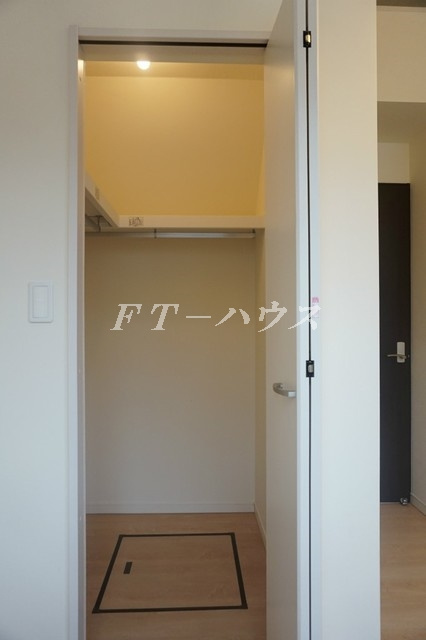 千葉市花見川区幕張町３丁目のアパートの収納