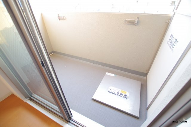 ルクレ京橋　仲介手数料無料のバルコニー