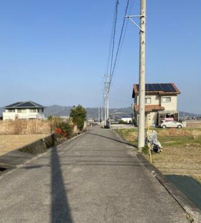 萩生 治良丸　2区画 売土地の前面道路含む現地写真