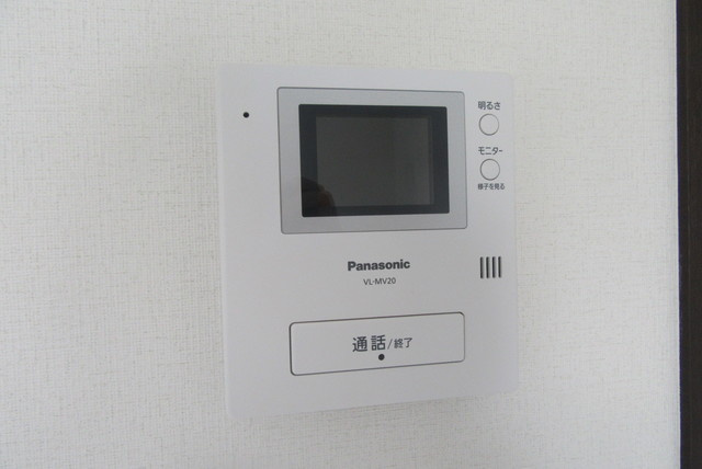 ブロッサムテラス新小岩のセキュリティ|お顔が確認できて安心のモニタ付きインターホン完備です♪