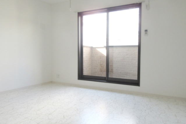 ブロッサムテラス新小岩の居間・リビング|洋室です♪