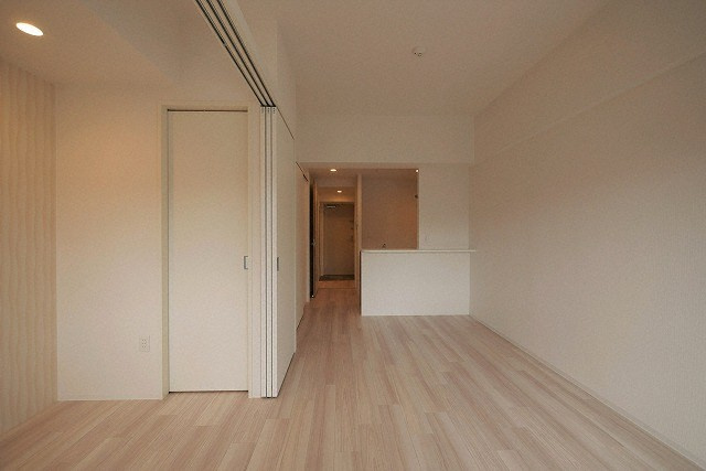 大阪市中央区博労町１丁目の賃貸マンションの居間・リビング