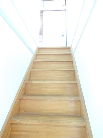 アイビス土合タウンの設備|階段