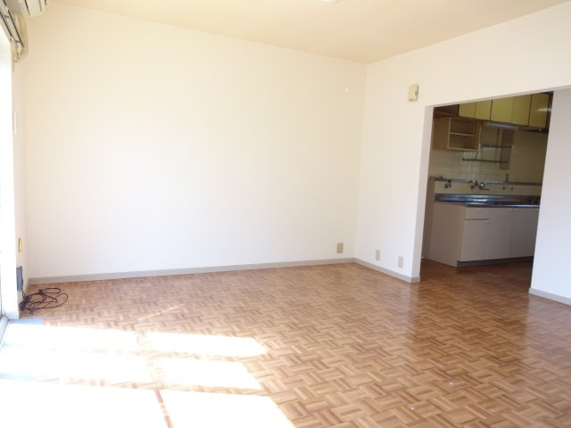 アイビス土合タウンの居間・リビング|8帖DK※イメージ