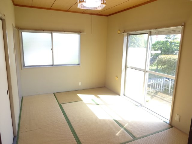 アイビス土合タウンの和室