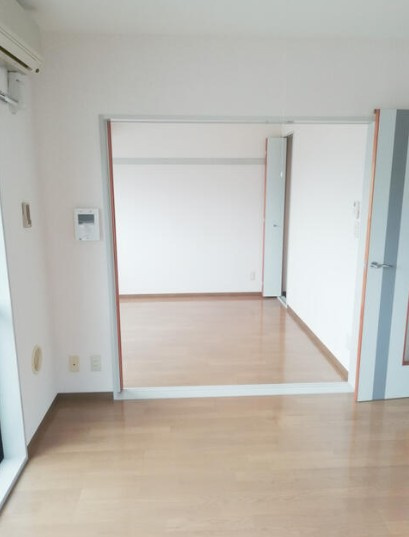 フローラ若宮の居間・リビング