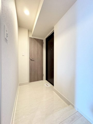 リーフシティ市川　ザ・レジデンスの玄関|※写真は同間取りの別部屋です。