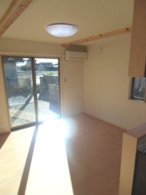 アイビス深芝の居間・リビング|ＬＤＫ12帖