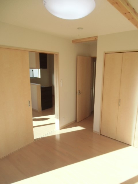 アイビス深芝の洋室|洋室５．８帖（1F）