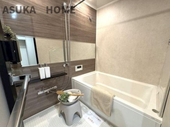 ハイセレサ菊名アルティールの浴室|一日の疲れを癒してくれるバスタイムはゆとりある時間と空間を満喫できますね。