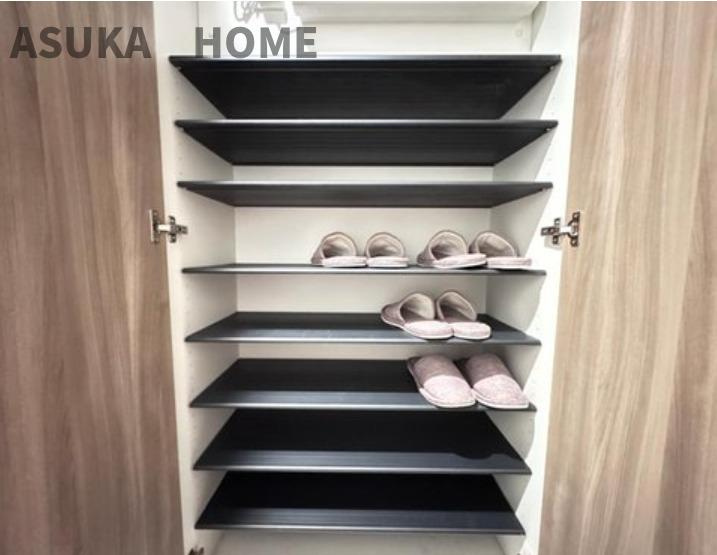 ハイセレサ菊名アルティールの収納|シューズボックスがたくさんあり収納が充実してますね。