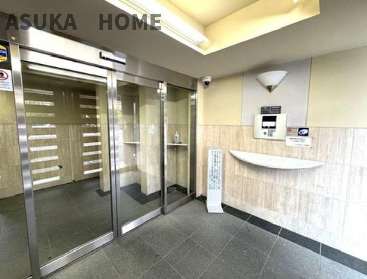 ハイセレサ菊名アルティールのその他共用部分|オートロック付で防犯設備もしっかりして安心ですね。