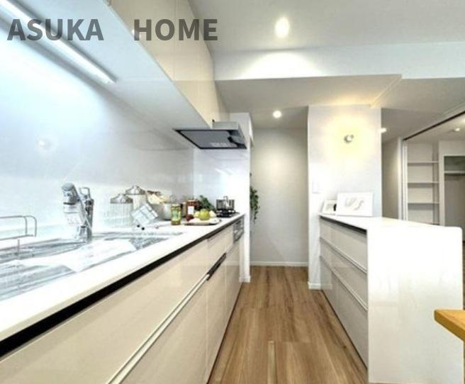 ハイセレサ菊名アルティールのキッチン|浄水器カートリッジ付の水栓です。水道塩素もなく野菜を洗えるので栄養素も損なう心配もありません。