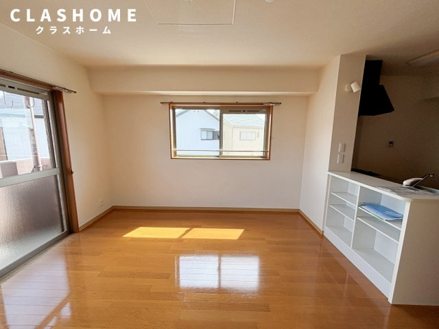 Lapis I　　刈谷市近郊の賃貸はクラスホームの居間・リビング|同物件の別部屋になります。