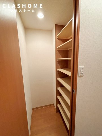 Lapis I　　刈谷市近郊の賃貸はクラスホームの収納|同物件の別部屋になります。