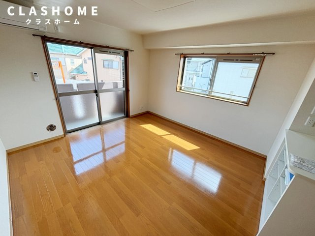 Lapis I　　刈谷市近郊の賃貸はクラスホームの居間・リビング|同物件の別部屋になります。