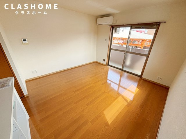 Lapis I　　刈谷市近郊の賃貸はクラスホームの居間・リビング|同物件の別部屋になります。