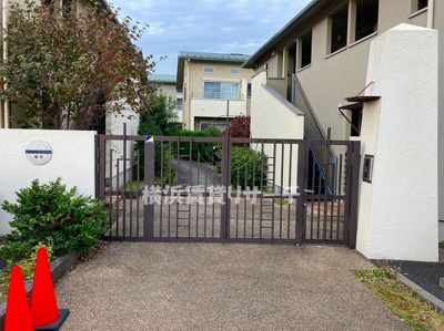 【エントランス】 | ラピスコート菊名