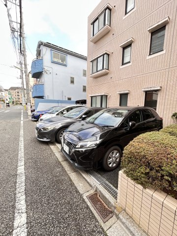 ジョワイユ用賀の駐車場