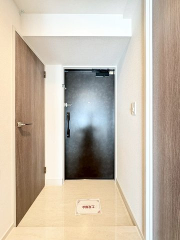 リーフシティ市川　ザ・レジデンスの玄関|※写真は同間取りの別部屋です。