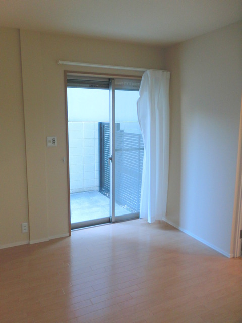 千駄ヶ谷５丁目メゾンの居間・リビング