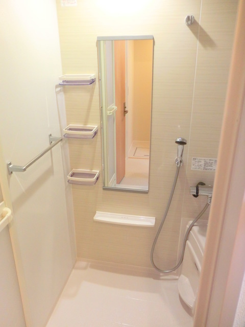 千駄ヶ谷５丁目メゾンの浴室