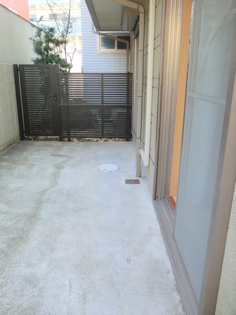 千駄ヶ谷５丁目メゾンのバルコニー