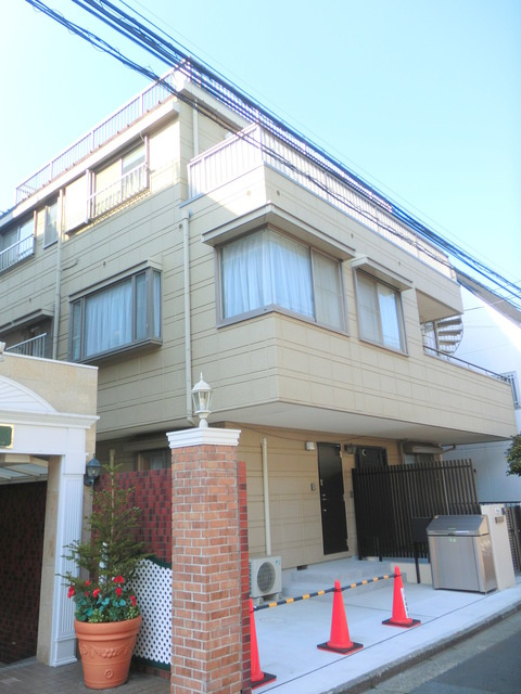 千駄ヶ谷５丁目メゾンの外観