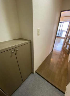 【玄関】 | フローレンス森山