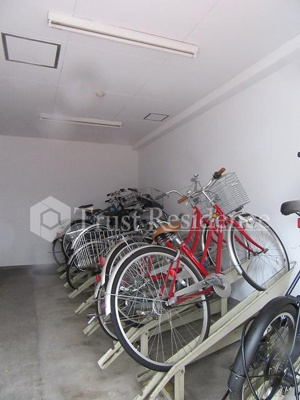 【その他共用部分】 | フローレンス森山 | 駐輪場