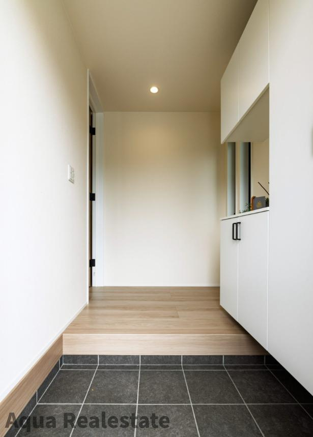 高松市鬼無町鬼無の新築一戸建の居間・リビング|リビングです