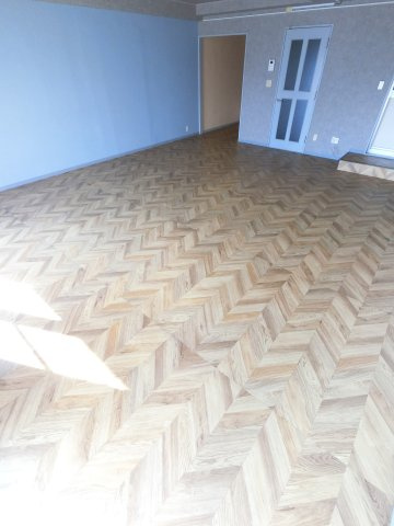 三和ビルの洋室