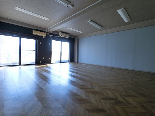 三和ビルの内装