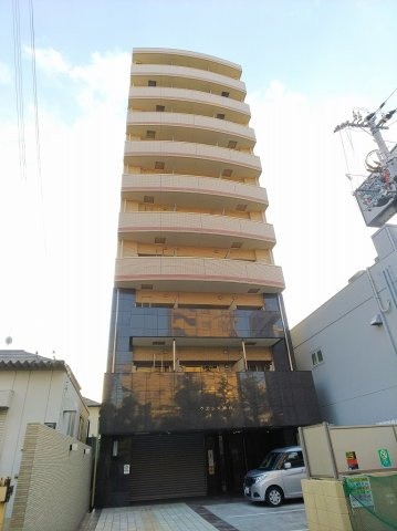 ウエンズ神戸の外観