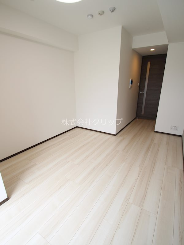 横浜市南区高根町３丁目の賃貸マンションの洋室