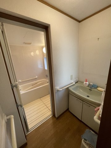和歌山市黒田・中古戸建・54749の洗面所