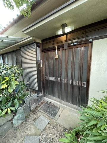 和歌山市黒田・中古戸建・54749の玄関