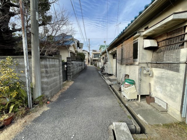 和歌山市黒田・中古戸建・54749の前面道路含む現地写真