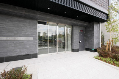 【エントランス】 | エスリードレジデンス大阪難波