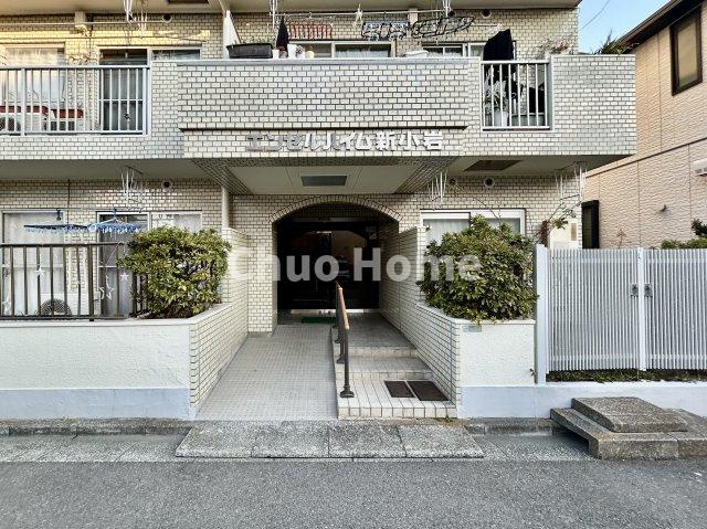 エンゼルハイム新小岩のエントランス|【エントランス】マンションのエントランスは、その物件の印象を決める、顔とも言える場所です。毎日通る場所ですからきれいなのが一番です。