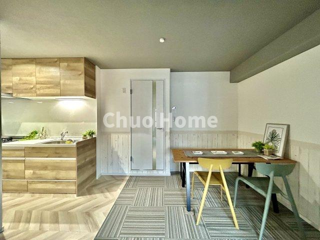 エンゼルハイム新小岩の居間・リビング|【居間・リビング】「ＬＤＫは家族団らんをデザイン」広いＬＤＫでは家族が集まり一緒の時間を過ごせる工夫がされております。何気ない一日の当たり前のひとコマがいつか一生の宝物になります