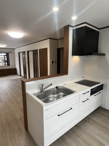 鶴岡市千石町　中古住宅のキッチン|IHクッキングヒーター