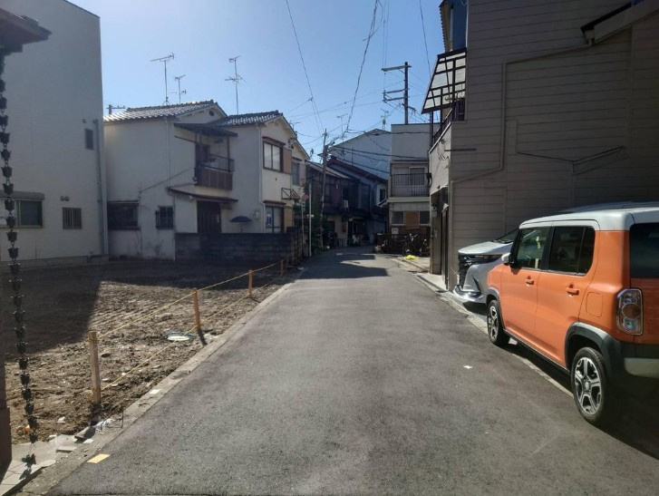 生野区中川　全2区画土地の前面道路含む現地写真