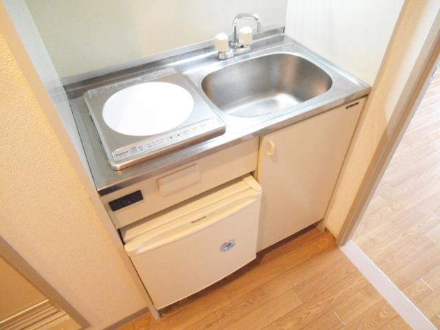 コーポうめやのキッチン|IHコンロ1口ミニキッチン☆※お部屋は反面タイプです