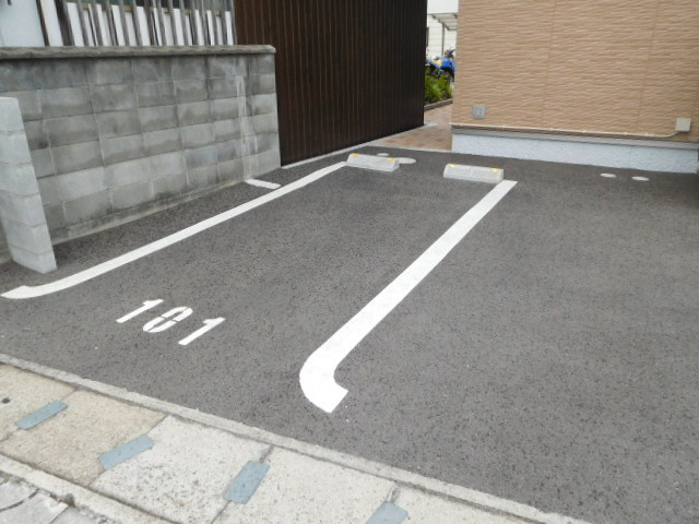 アーバンのざとCENTERの駐車場