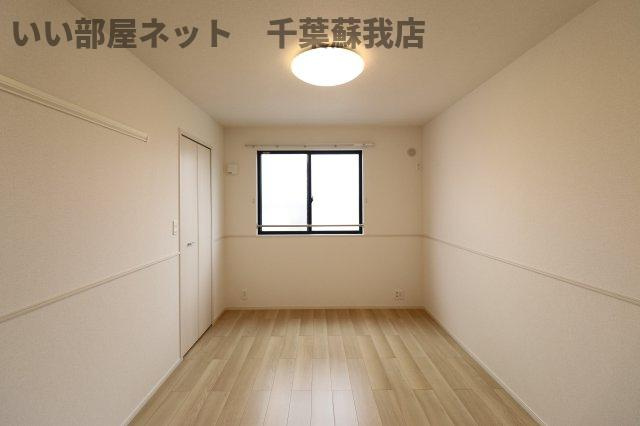 ソル・レヴェンテの寝室|落ち着いた色調の寝室です